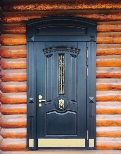 С отбойником и стукалкой